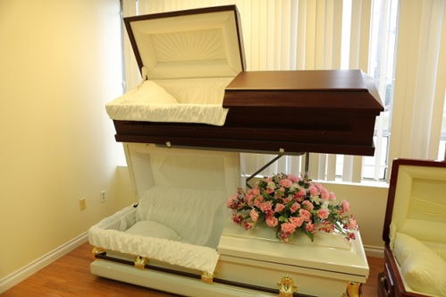 加拿大殡葬用品中心 棺木,寿衣,骨灰盒, 墓
